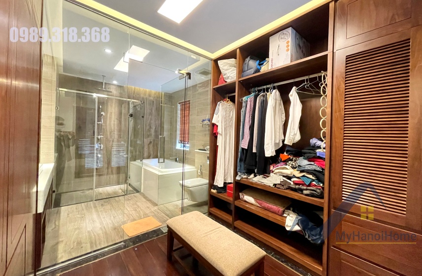 Đơn lập Vinhomes Riverside cần cho thuê full nội thất 11