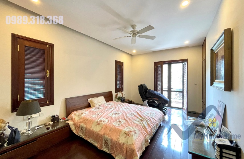 Đơn lập Vinhomes Riverside cần cho thuê full nội thất 13