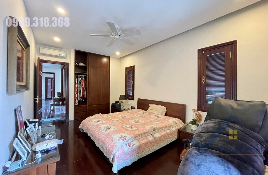 Đơn lập Vinhomes Riverside cần cho thuê full nội thất 14