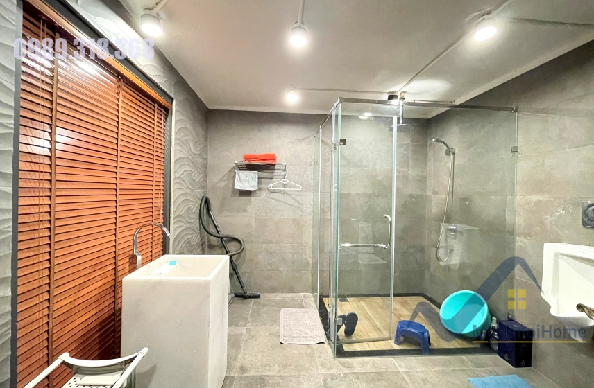 Đơn lập Vinhomes Riverside cần cho thuê full nội thất 17