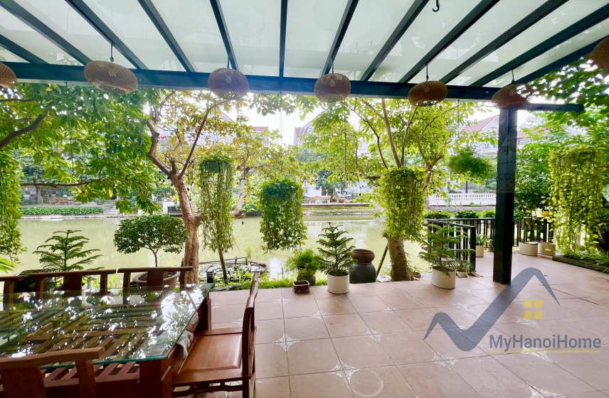 Đơn lập Vinhomes Riverside cho thuê full nội thất vườn rộng 8