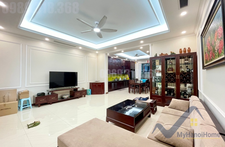 Liền kề Vinhomes The Harmony cho thuê full có thang máy 2