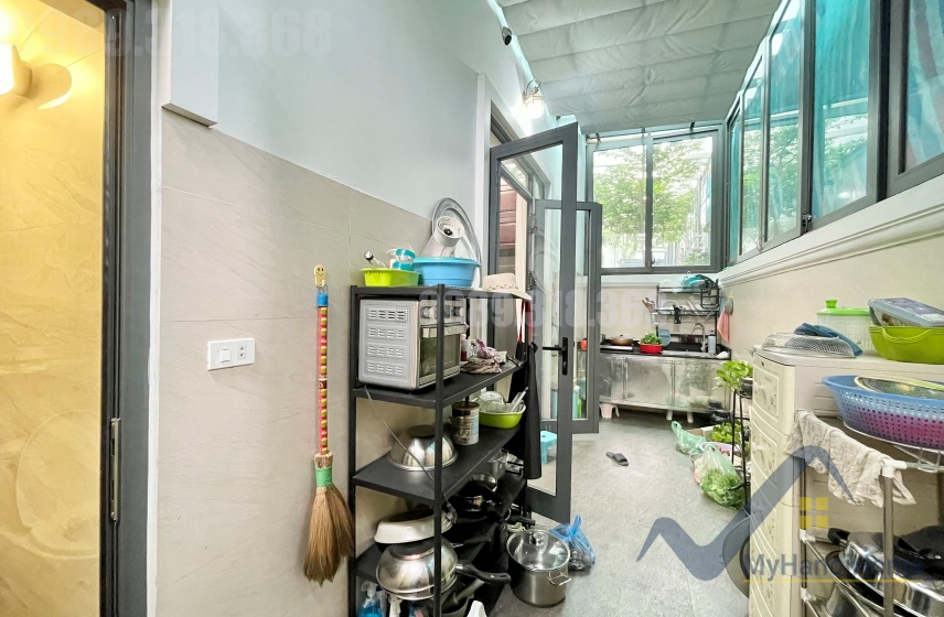 Liền kề Vinhomes The Harmony cho thuê full có thang máy 6