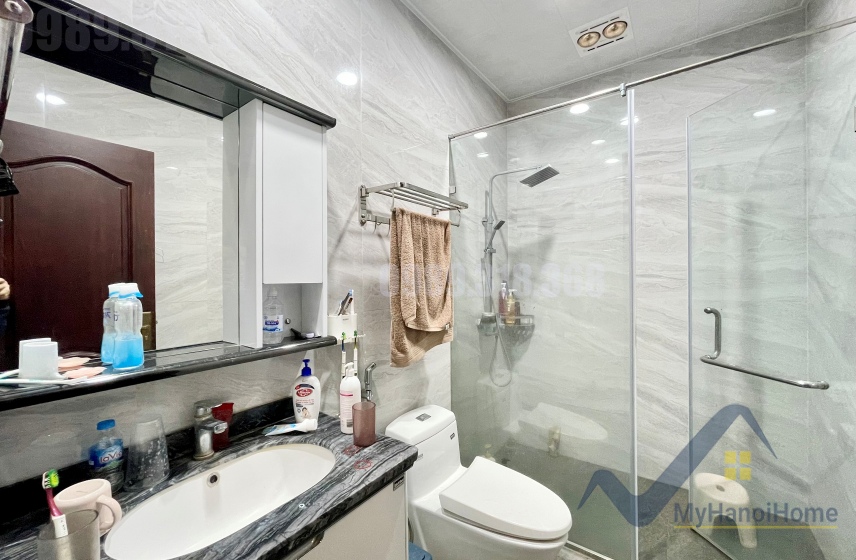 Liền kề Vinhomes The Harmony cho thuê full có thang máy 9