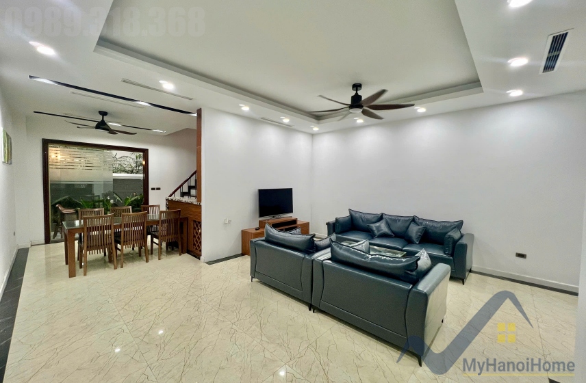 Nhà 4 phòng ngủ full nội thất Vinhome Harmony gần Vinschool 1