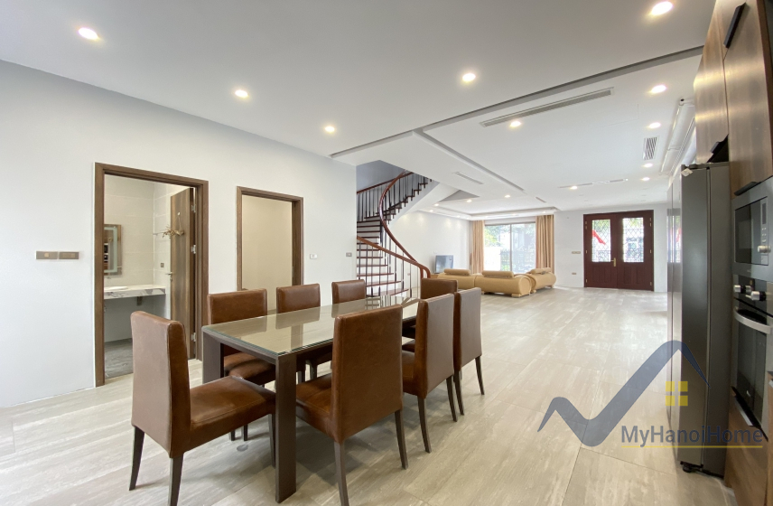 Nhà cho thuê Vinhomes Harmony full nội thất ngay cạnh Hồ 4