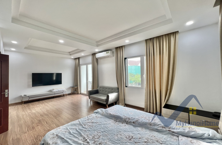 Nhà liền kề 4PN khu Vinhomes Riverside cần cho thuê 10