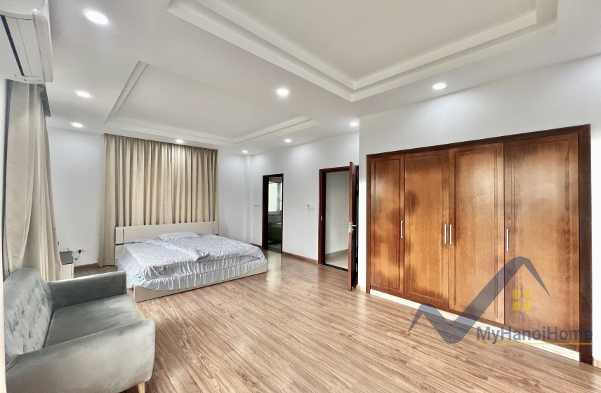 Nhà liền kề 4PN khu Vinhomes Riverside cần cho thuê 11