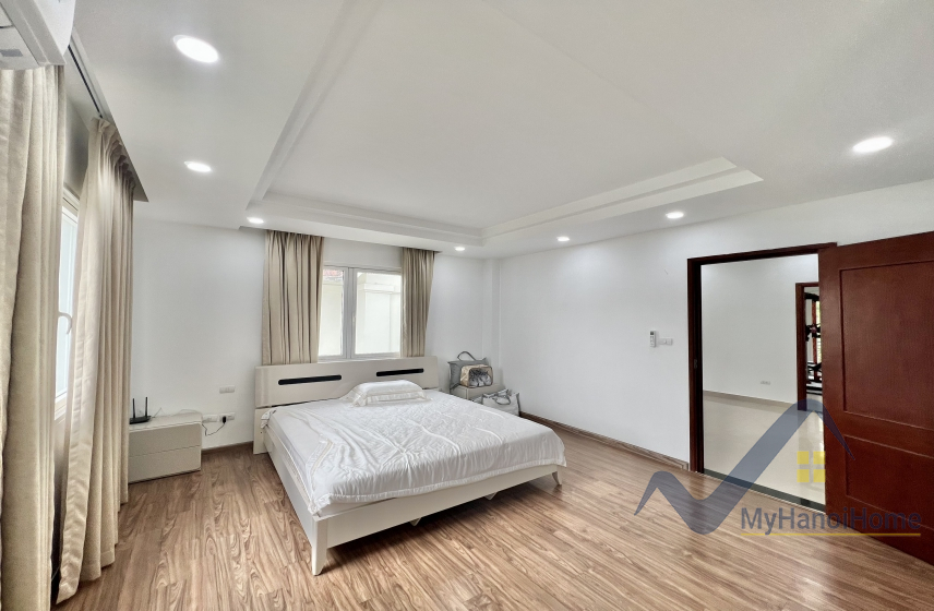 Nhà liền kề 4PN khu Vinhomes Riverside cần cho thuê 15
