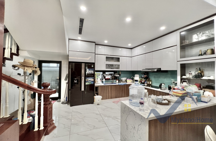 Nhà liền kề Vinhomes Harmony cho thuê 3PN full đồ 4