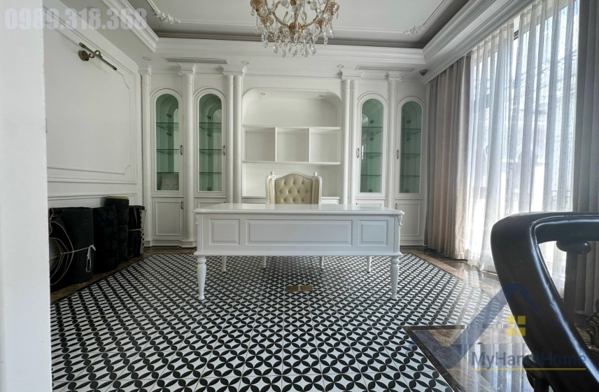 Nhà liền kề Vinhomes Harmony cho thuê, có thang máy, gần Hồ 8