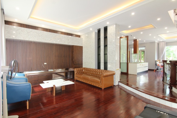 Biệt thự cho thuê đơn lập Vinhomes Riverside đã full nội thất