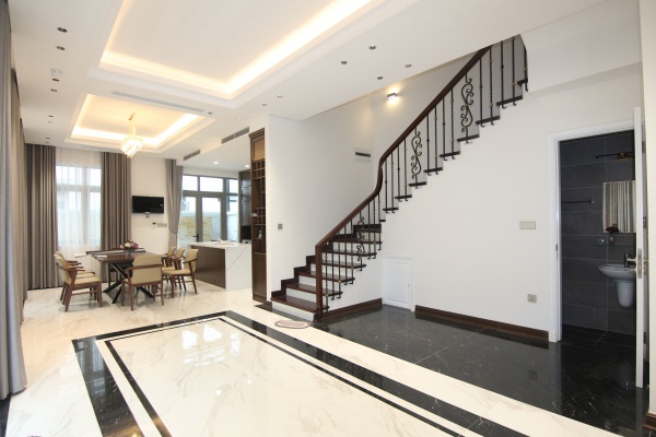 Biệt thự sân vườn song lập cho thuê khu Vinhome Harmony