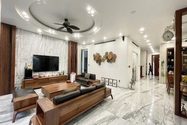 Biệt thự Vinhomes Riverside cho thuê đơn lập, đã thiết kế mới