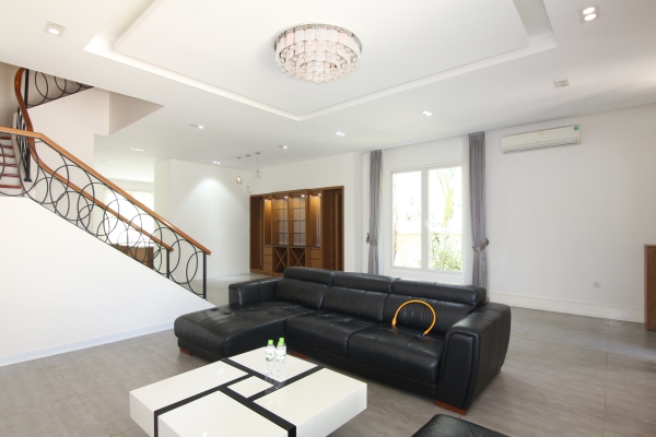 Biệt thự Vinhomes Riverside song lập full nội thất cần cho thuê