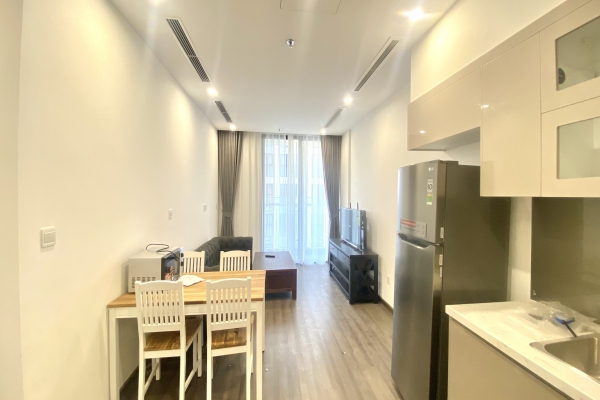 Căn hộ cho thuê Vinhomes Symphony 2PN, 2WC, đủ đồ