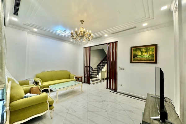Cần thuê nhà Harmony Vinhomes 4 phòng ngủ, full đồ Nguyệt Quế