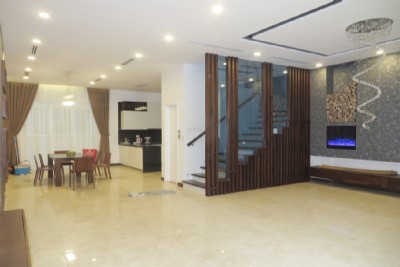 Cho thuê biệt thự Anh Đào Vinhomes Riverside đã hoàn thiện