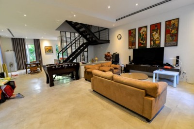 Cho thuê biệt thự Bằng Lăng Vinhomes Riverside đủ đồ 4PN