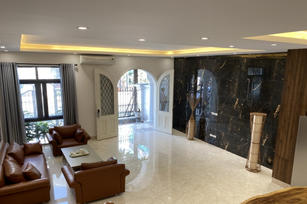 Cho thuê biệt thự Vinhome Harmony liền kề 3 phòng ngủ, full nội thất