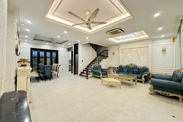 Cho thuê biệt thự Vinhomes Riverside trang bị full nội thất