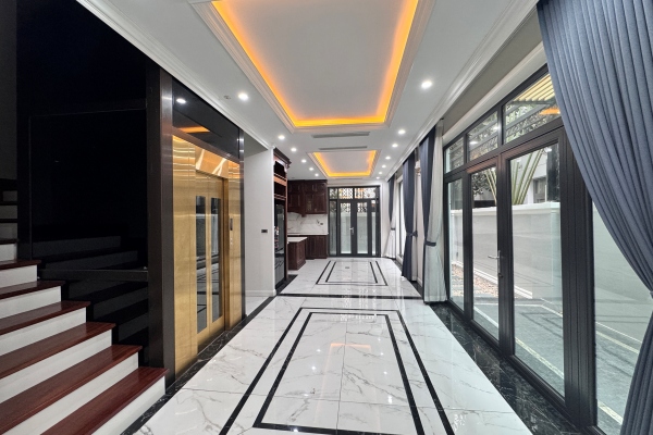 Cho thuê biệt thự Vinhomes Riveside Harmony có thang máy 4PN