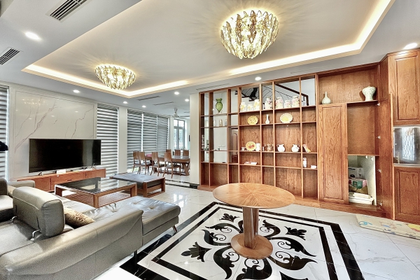 Cho thuê đơn lập Vinhomes Harmony full nội thất bên Hồ