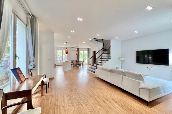 Cho thuê song lập Vinhomes Riverside biệt thự full đồ