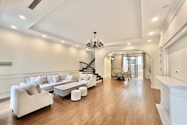 Chủ nhà cho thuê nhà Vinhomes Harmony có nội thất hiện đại