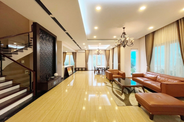 Thuê biệt thự song lập Vinhome Riverside đã hoàn thiện nội thất