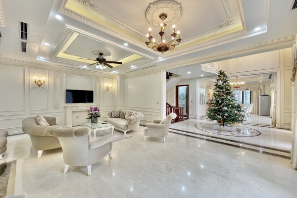 Thuê biệt thự Hoa Lan Vinhomes Riverside căn đơn lập full đồ