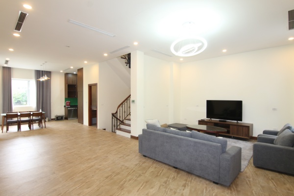 Thuê biệt thự song lập Vinhomes Riverside Hoa Sữa full đồ