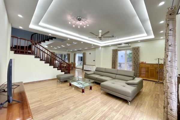 Vinhomes Riverside: Biệt thự cho thuê 4 phòng ngủ full nội thất