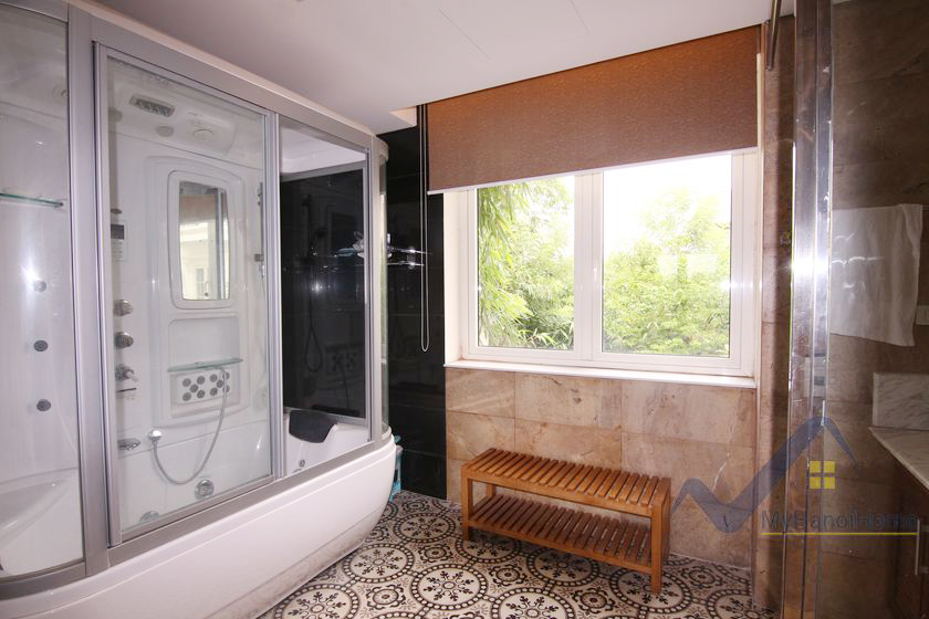 Thuê biệt thự đơn lập Vinhomes Riverside có Gara trong nhà 13