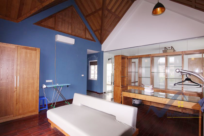 Thuê biệt thự đơn lập Vinhomes Riverside có Gara trong nhà 15