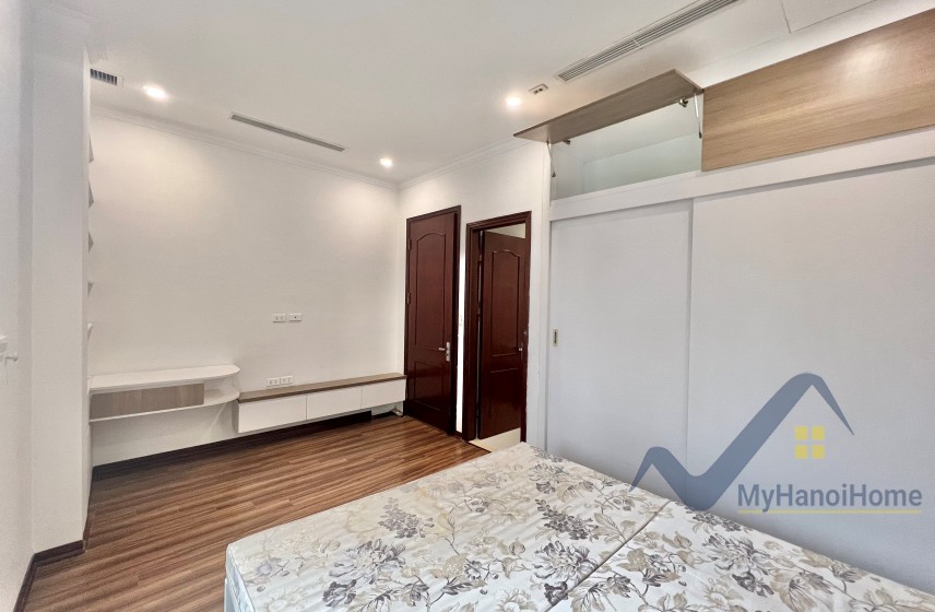 Thuê biệt thự đơn lập Vinhomes Riverside full nội thất giá tốt nhất 12