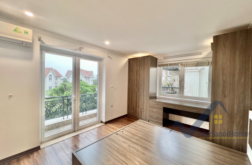 Thuê biệt thự đơn lập Vinhomes Riverside full nội thất giá tốt nhất 17