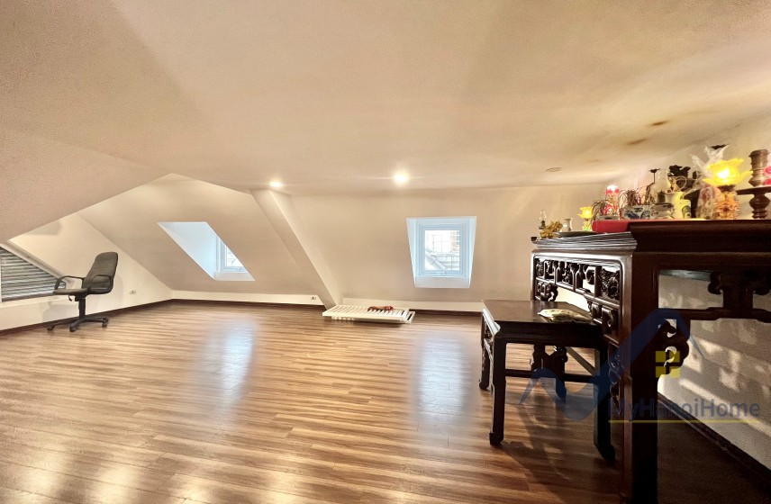 Thuê biệt thự đơn lập Vinhomes Riverside full nội thất giá tốt nhất 19