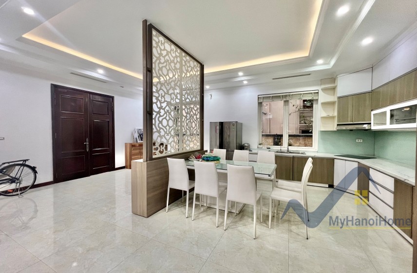 Thuê biệt thự đơn lập Vinhomes Riverside full nội thất giá tốt nhất 4