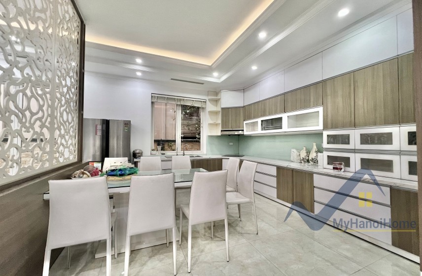 Thuê biệt thự đơn lập Vinhomes Riverside full nội thất giá tốt nhất 5