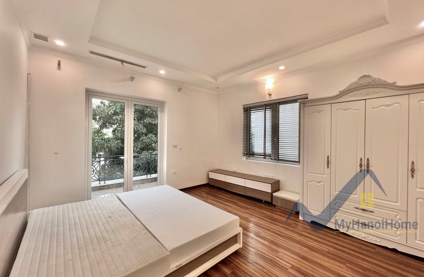 Thuê biệt thự đơn lập Vinhomes Riverside full nội thất giá tốt nhất 7