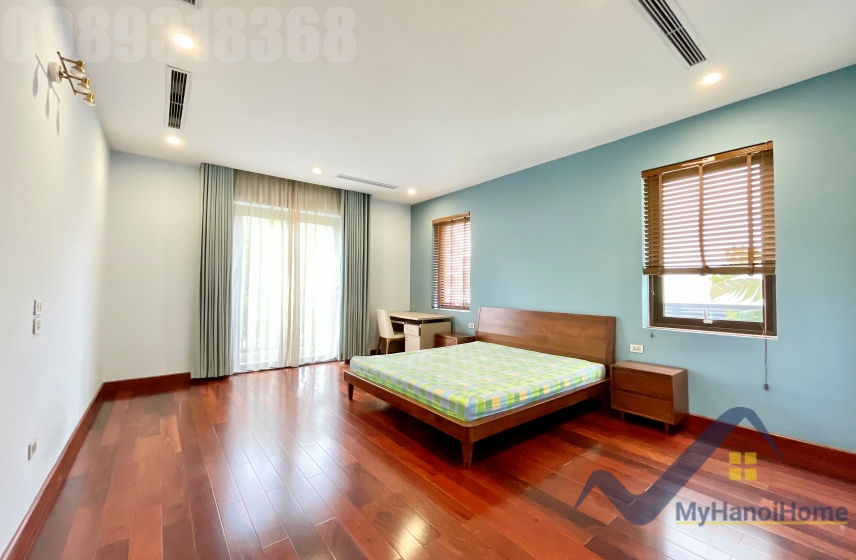 Thuê biệt thự đơn lập Vinhomes Riverside gần trường BIS và Almaz, full đồ 12