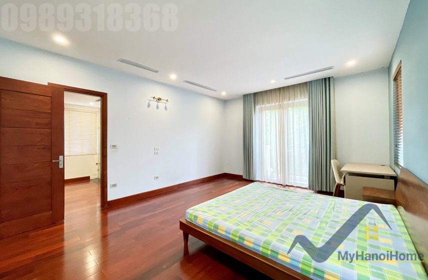Thuê biệt thự đơn lập Vinhomes Riverside gần trường BIS và Almaz, full đồ 13