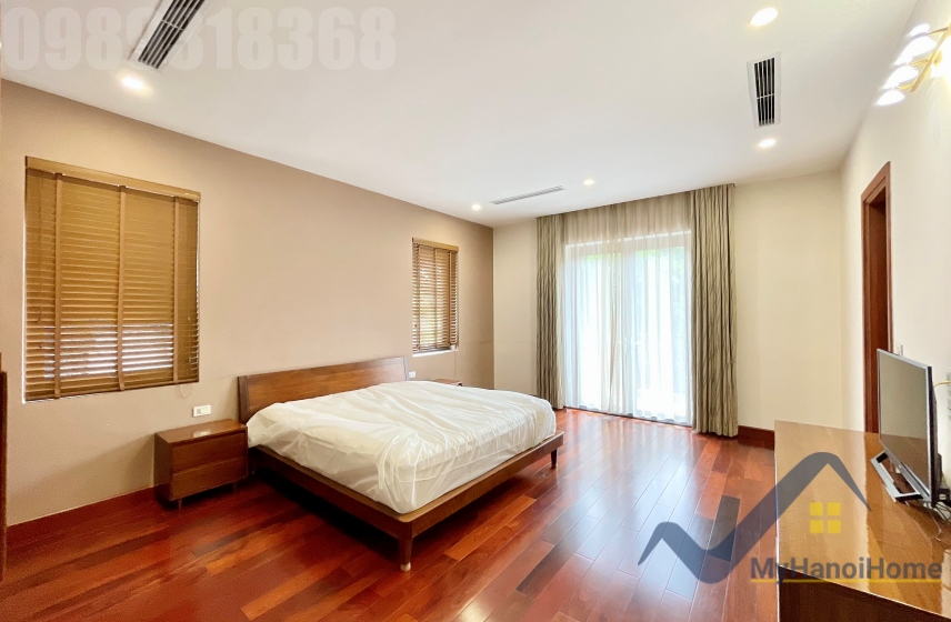 Thuê biệt thự đơn lập Vinhomes Riverside gần trường BIS và Almaz, full đồ 15