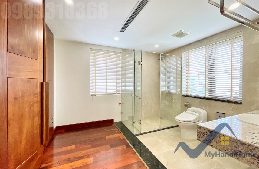 Thuê biệt thự đơn lập Vinhomes Riverside gần trường BIS và Almaz, full đồ 20