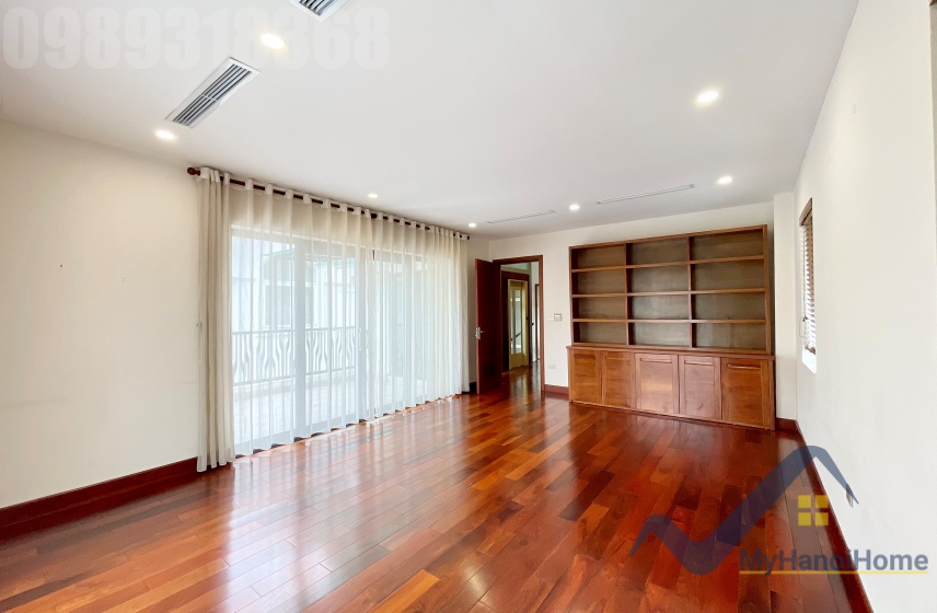 Thuê biệt thự đơn lập Vinhomes Riverside gần trường BIS và Almaz, full đồ 22