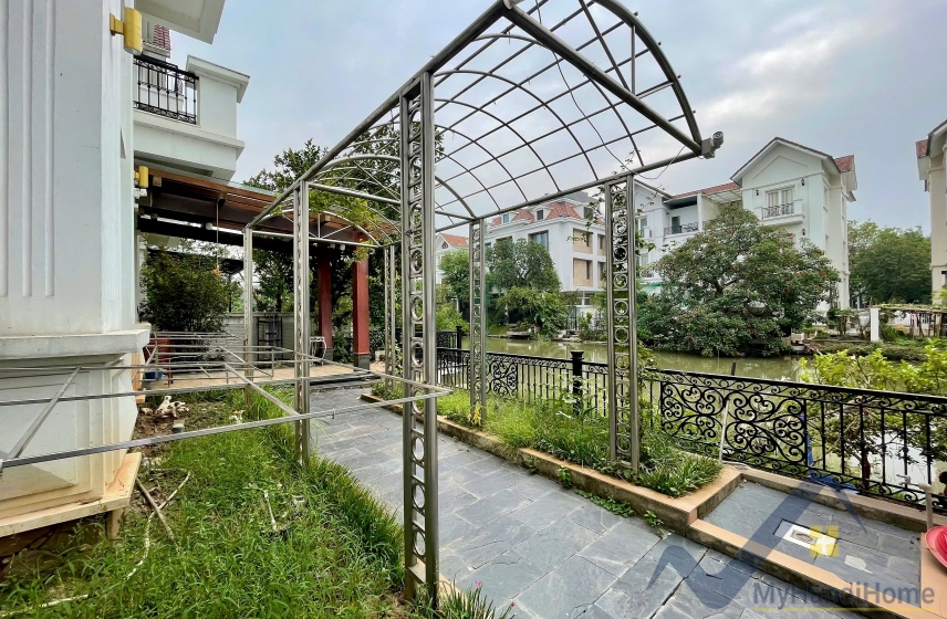 Thuê biệt thự đơn lập Vinhomes Riverside Long Biên có sông và hầm 10