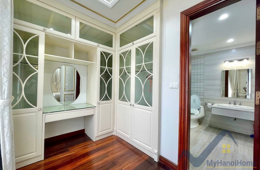 Thuê biệt thự đơn lập Vinhomes Riverside Long Biên có sông và hầm 14