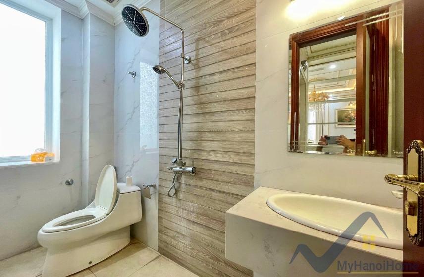Thuê biệt thự đơn lập Vinhomes Riverside Long Biên có sông và hầm 15
