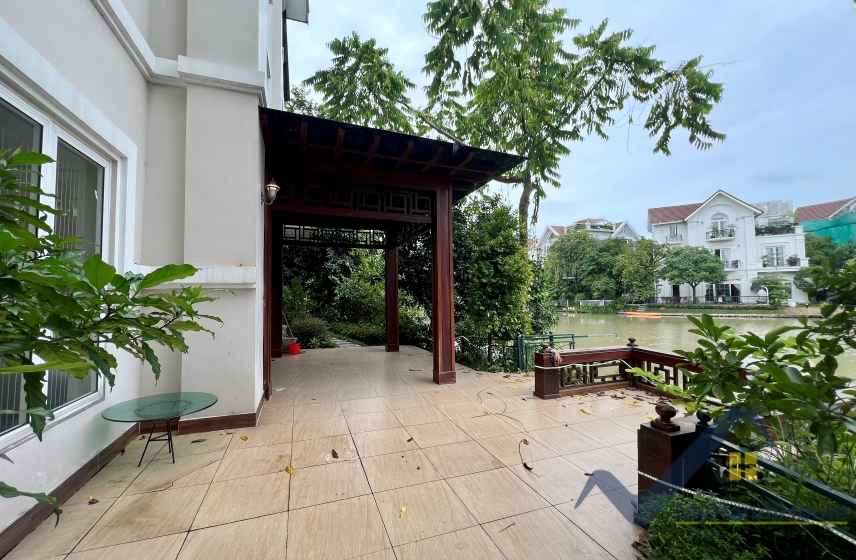 Thuê biệt thự đơn lập Vinhomes Riverside phong cách tân cổ điển 10